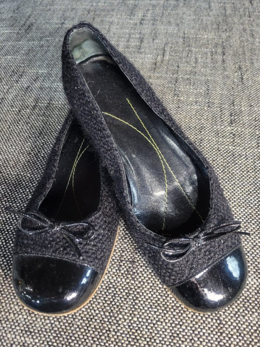 Kate Spade Black Boucle Patent Cap Toe Ballet Flats Bow Size 6B Italy